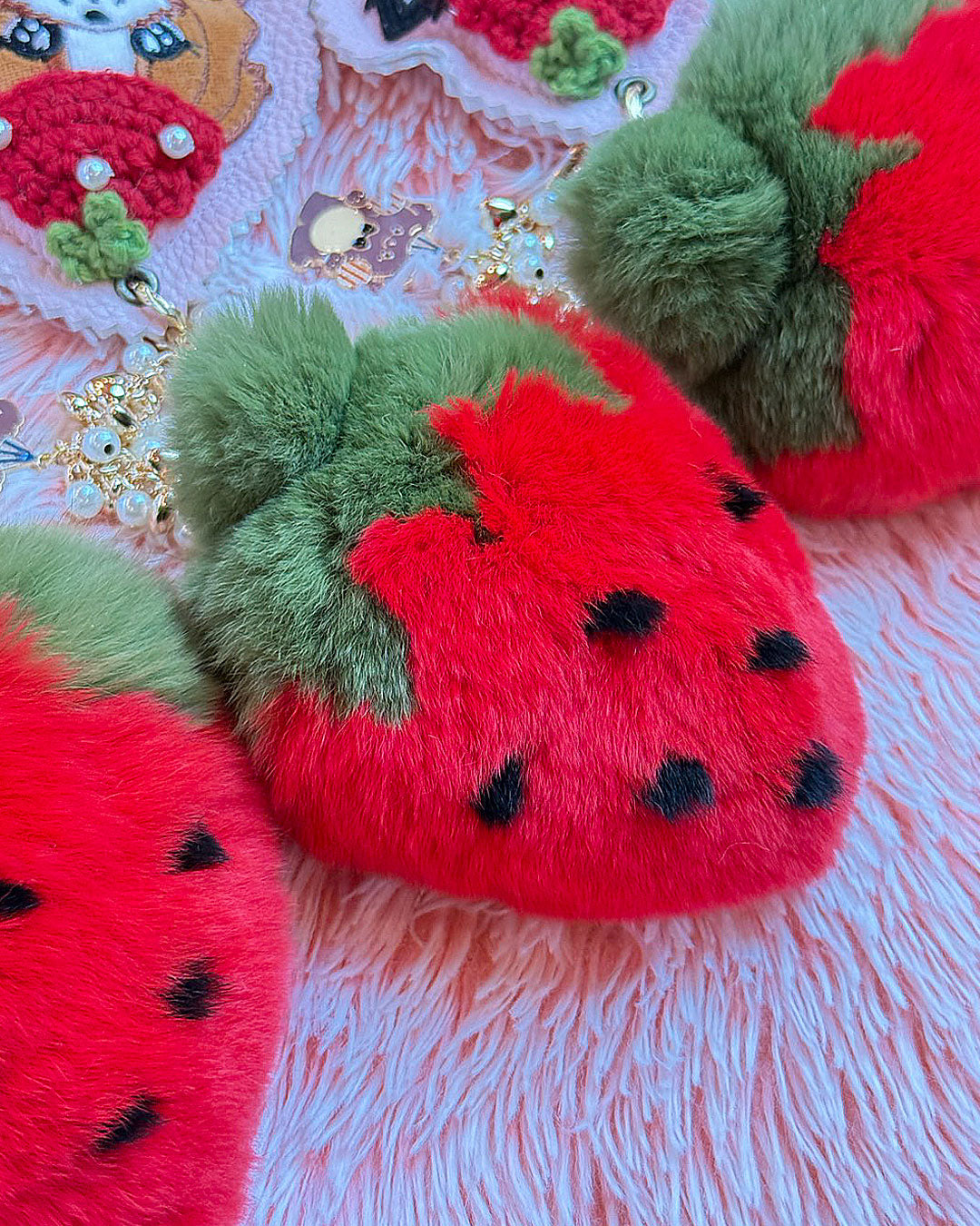 ☆キャラクターいちご チャーム ☆