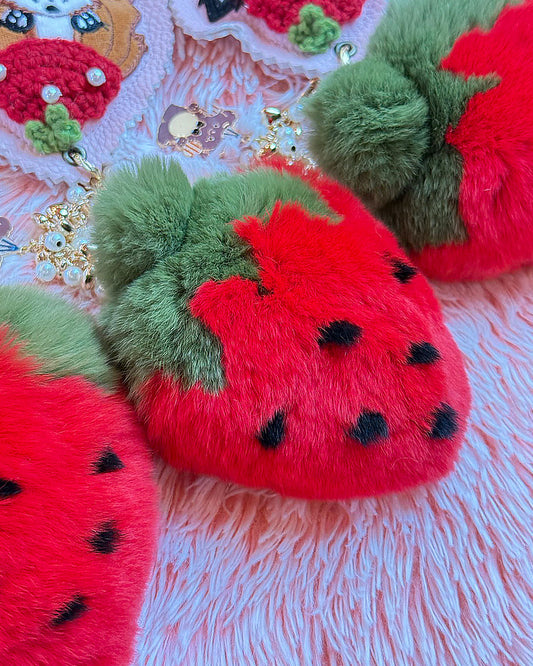 ☆キャラクターいちご チャーム ☆